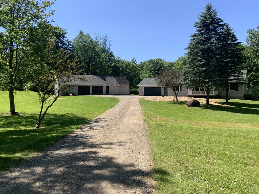 Gibson Hill Rd, Edinboro, PA 16412