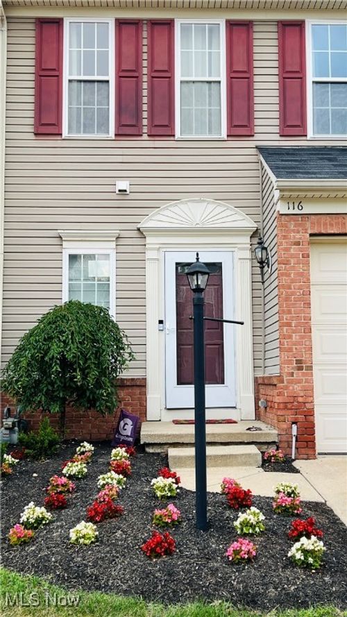 116 Ledgestone Ct, Berea, OH, 44017-3127 | Card Image