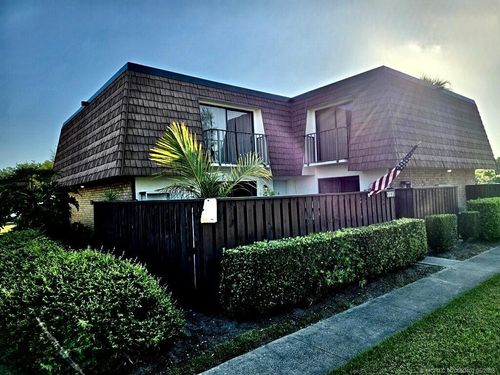 3031 Sw Sunset Trace Cir, Palm City, FL, 34990-2639 | Card Image
