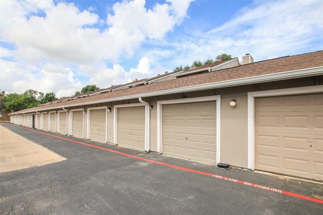 Exterior Garage | Image 18