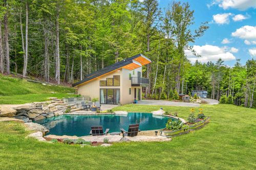 9 Beaver Pond Ln, Jamaica, VT, 05343-4475 | Card Image