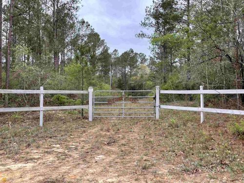 77 Gable Rd, Rupert, GA, 31081-3237 | Card Image