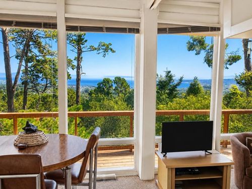 51 Cielo Vista Dr, Monterey, CA, 93940-6072 | Card Image