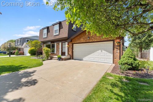16268 Truwood St, Woodhaven, MI, 48183-1622 | Card Image