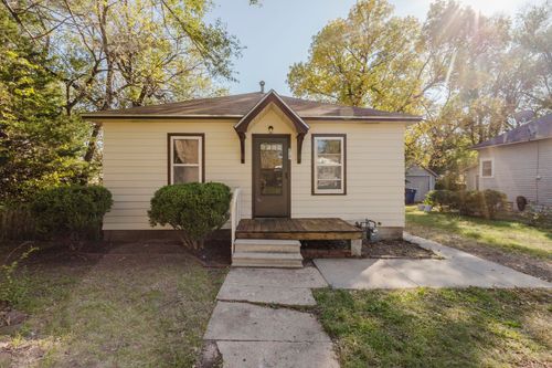 217 Sw 6th, Newton, KS, 67114 | Card Image