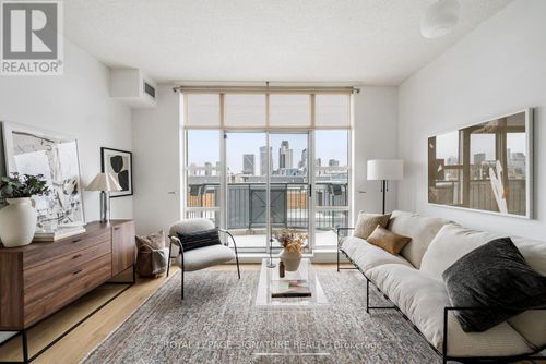 612-901 Queen St W, Toronto, ON, M6J3X4 | Card Image