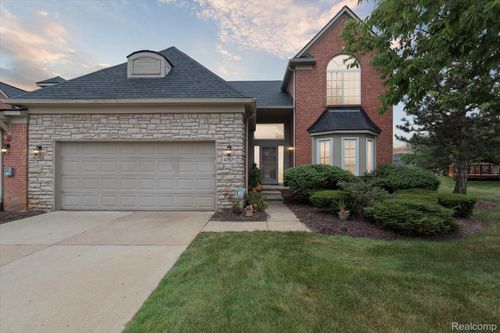 47671 Vistas Circle Dr N, Canton, MI, 48188-1484 | Card Image