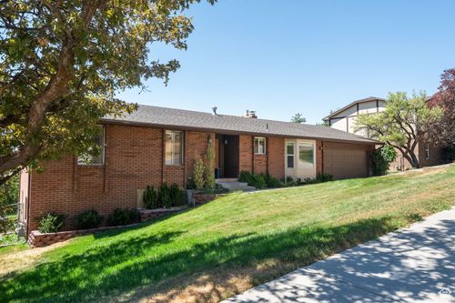 1569 N 400 E, Centerville, UT, 84014-1231 | Card Image