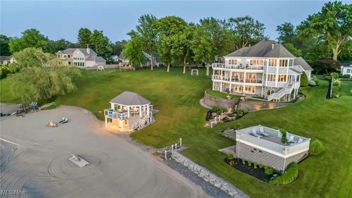 4673 Brooksdale Rd, Mentor, OH, 44060-1120 | Card Image