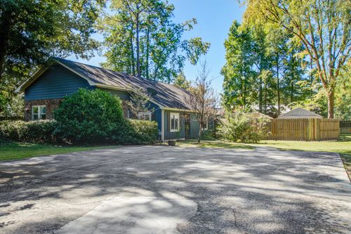 101 Lee St, Summerville, SC, 29485-3213 | Card Image