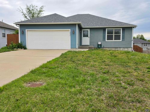 3436 38th Ter, Topeka, KS, 66618-3544 | Card Image
