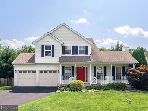 7 Raleigh Ct, Sanatoga, PA, 19464-7207 | Card Image