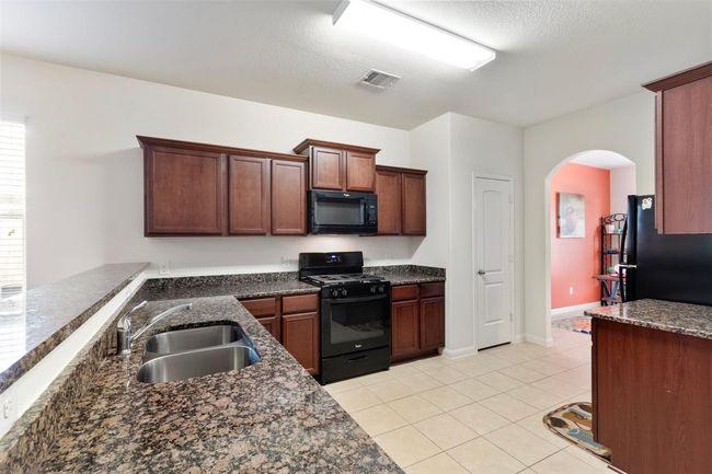 7551 Fettle Ln, House other with 3 bedrooms, 2 bathrooms and 2 parking in Conroe TX | Image 19