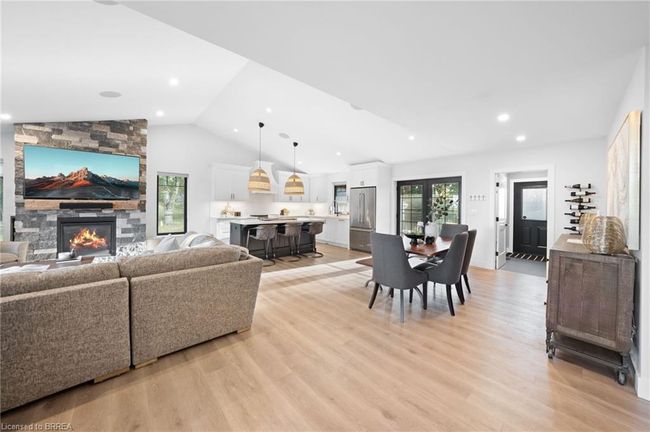 311 St George Rd, House other with 5 bedrooms, 2 bathrooms and 9 parking in Saint George ON | Image 4