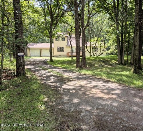 292 Cold Spring Dr, Jim Thorpe, PA, 18229-2725 | Card Image