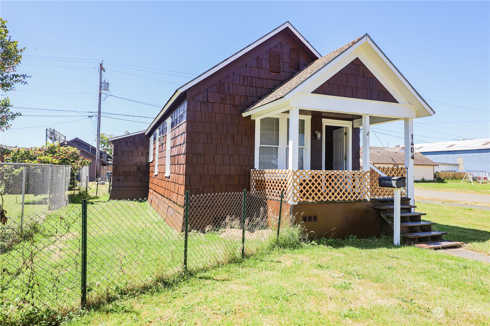 C St, Hoquiam, WA 98550