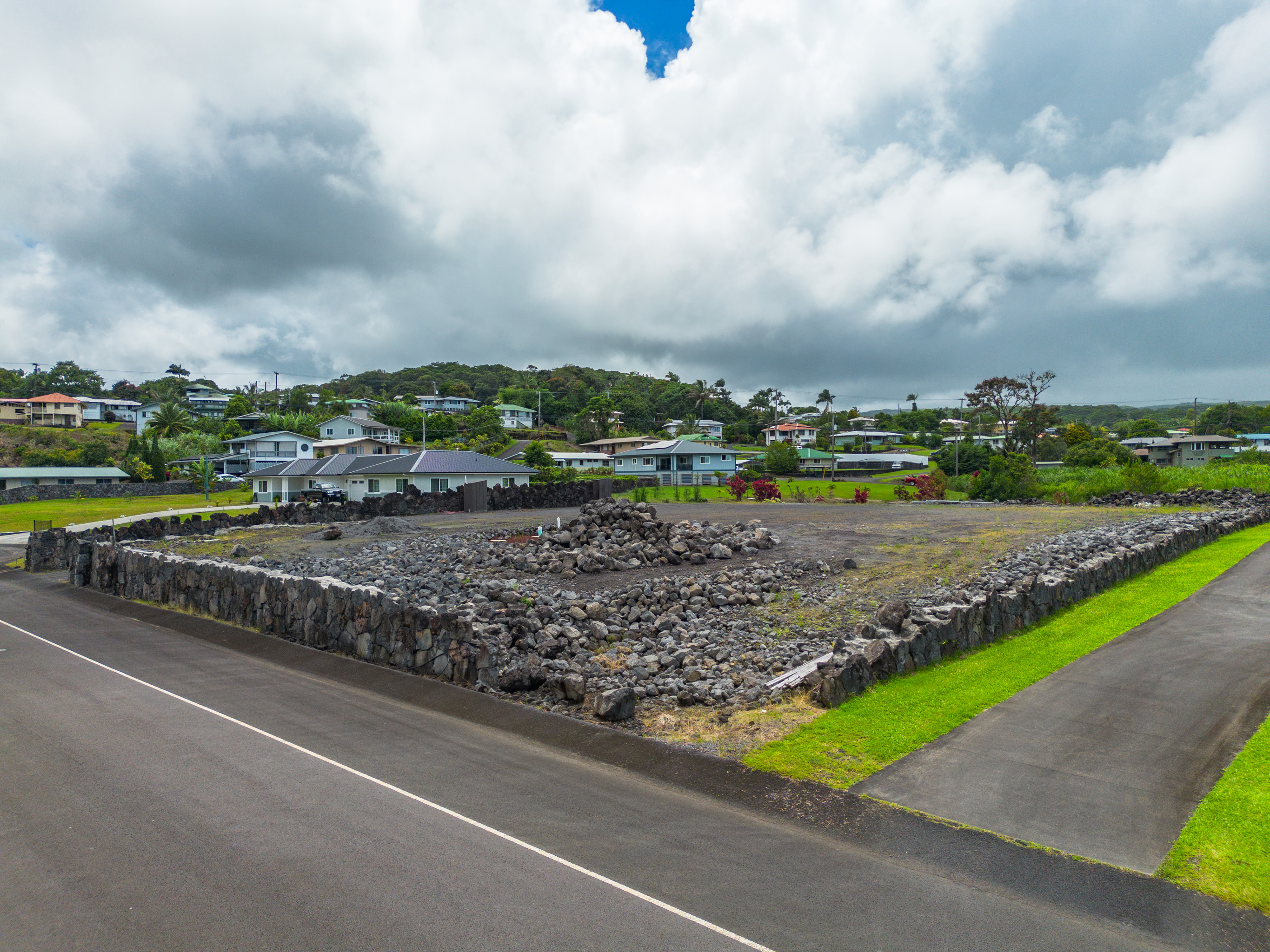 Land in Hilo 4