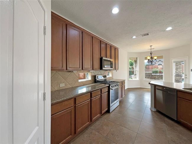 3306 Cactus Heights Ln, House other with 4 bedrooms, 4 bathrooms and 2 parking in Pearland TX | Image 6