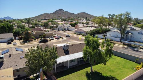 2802 E Hillery Dr, Phoenix, AZ, 85032-4423 | Card Image