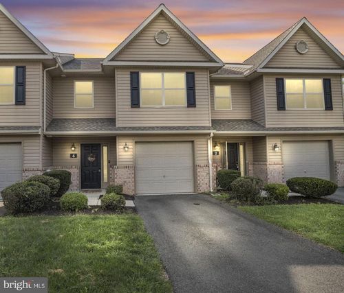4 Brook Side Dr, Carlisle, PA, 17013-4462 | Card Image