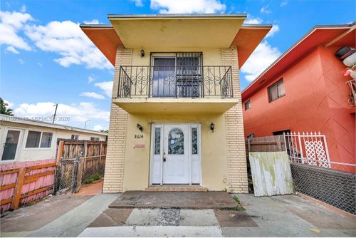 2614 W 8th Ct, Hialeah, FL, 33010-1206 | Card Image