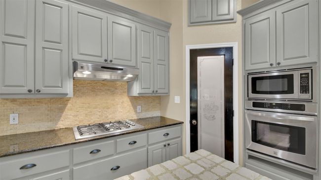 2300 Willow Ln, House other with 3 bedrooms, 2 bathrooms and 4 parking in Taylor TX | Image 17