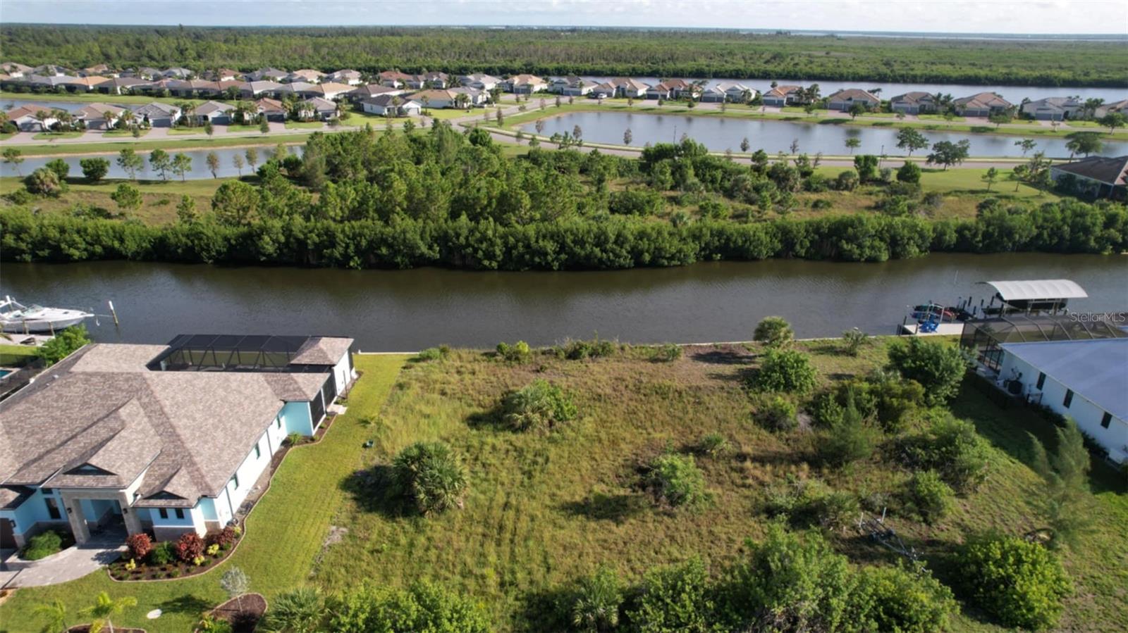 Land in PORT CHARLOTTE 3
