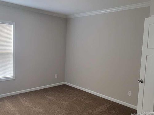 141 Viridian Vw, Pleasanton, TX, 78064-6920 | Card Image