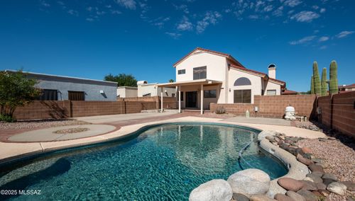 591 W Kidd Pl, Oro Valley, AZ, 85737-9023 | Card Image