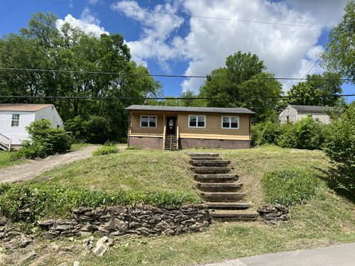 2405 Lloyd Ave, Nashville, TN, 37218-2727 | Card Image