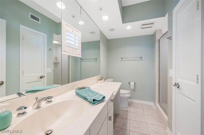 APT-1004 - 8231 Bay Colony Dr, Condo with 2 bedrooms, 3 bathrooms and null parking in NAPLES FL | Image 34