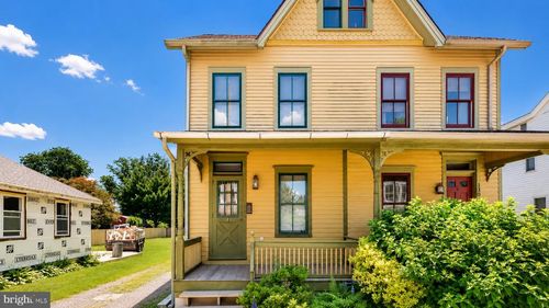 132 E Marshall Ave, LANGHORNE, PA, 19047-2116 | Card Image