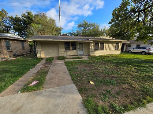 1311 E Inwood Dr, Arlington, TX, 76010-4527 | Card Image