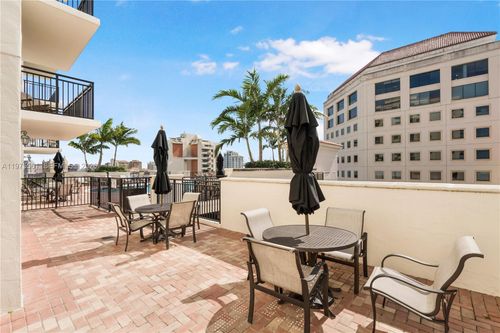 apt-404-888 S Douglas Rd, Coral Gables, FL, 33134-7571 | Card Image