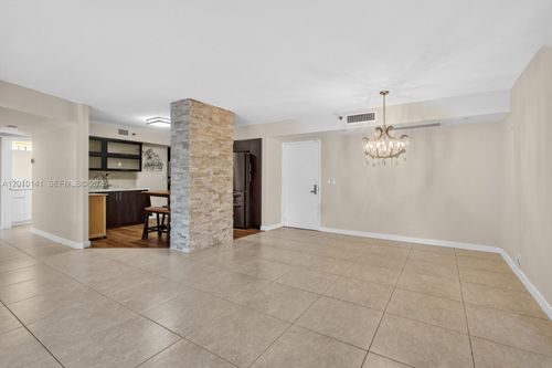 302-3500 Mystic Pointe Dr, Aventura, FL, 33180-2579 | Card Image