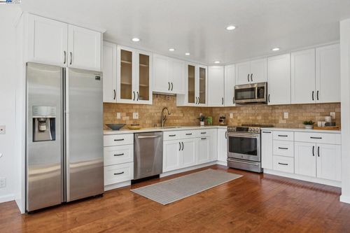 3337 Solomon Ln, Alameda, CA, 94502-6953 | Card Image
