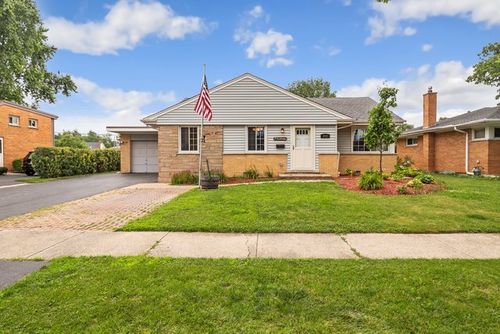 435 E Park Ave, Elmhurst, IL, 60126-3609 | Card Image