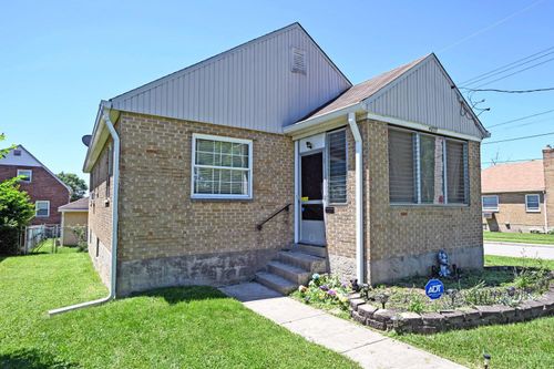 4027 Smith Rd, Cincinnati, OH, 45211-3447 | Card Image