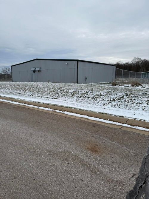 835 Rice St, Leslie, MI, 49251-2500 | Card Image