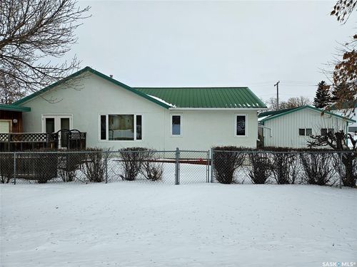 248 Banner Street, Pennant, SK, S0N1X0 | Card Image