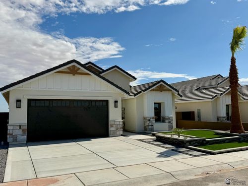 10717 E 46th Pl, Yuma, AZ, 85367-5014 | Card Image