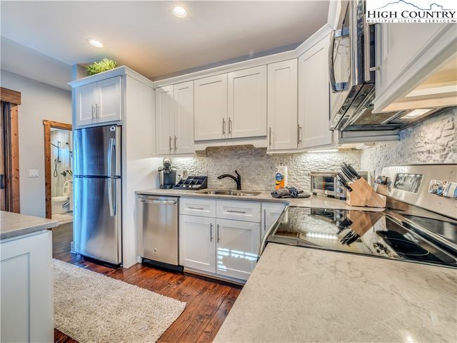5 - 62 Eagle Cottage Ln, Townhouse with 1 bedrooms, 2 bathrooms and null parking in Banner Elk NC | Image 9