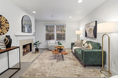 apt-202-2740 118th Ave Se, Bellevue, WA, 98005-8130 | Card Image