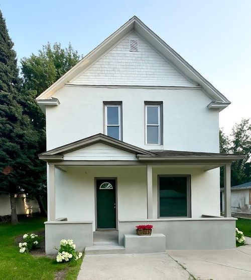 420 D St Ne, Brainerd, MN, 56401-2709 | Card Image