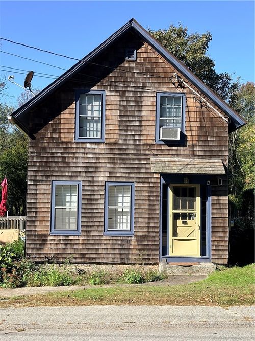 128 North Rd, South Kingstown, RI, 02879-2167 | Card Image