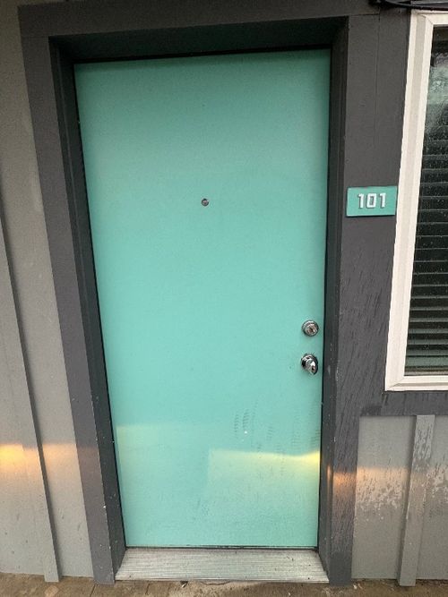 apt-101-624 W 37th St, Austin, TX, 78705-1221 | Card Image