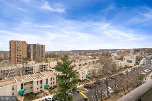 apt-812-5300 Holmes Run Pkwy, ALEXANDRIA, VA, 22304-2879 | Card Image