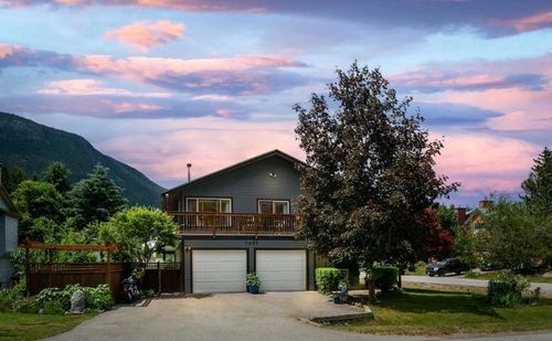 7407 Harrow Rd, Pemberton, BC, V0N2L0 | Card Image