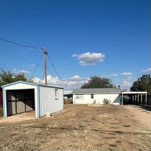 2233 Lois Ln, Colorado City, TX, 79512-7732 | Card Image