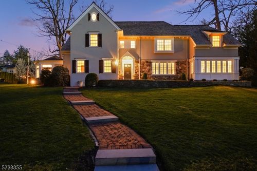 55 Oxbow Ln, Summit, NJ, 07901-2203 | Card Image